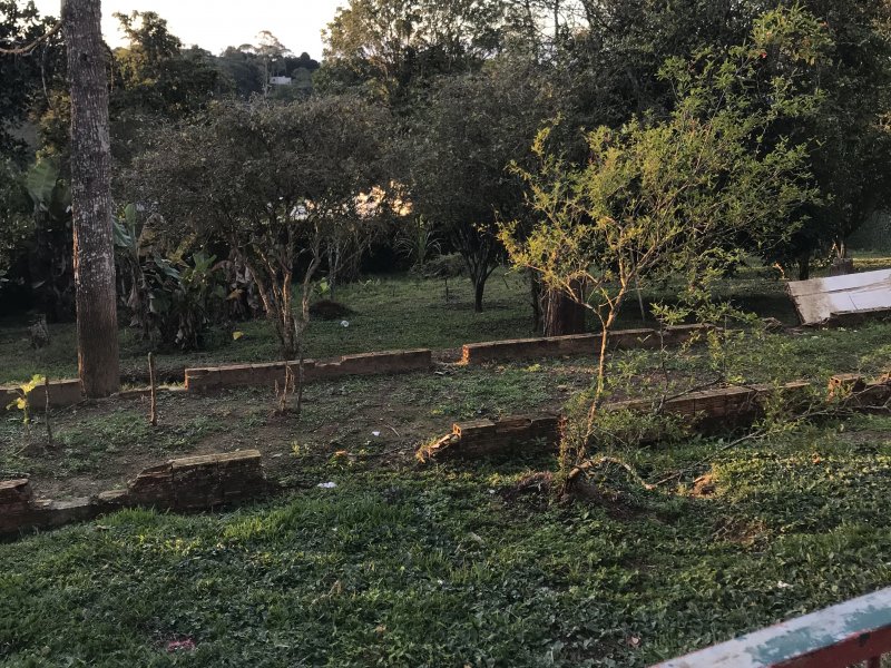 Chácara à venda Parelheiros com 1500m² e 2 quartos por R$ 350.000 - 1682126676-955386bc-0312-4925-9f63-7e6842a1175e.jpeg