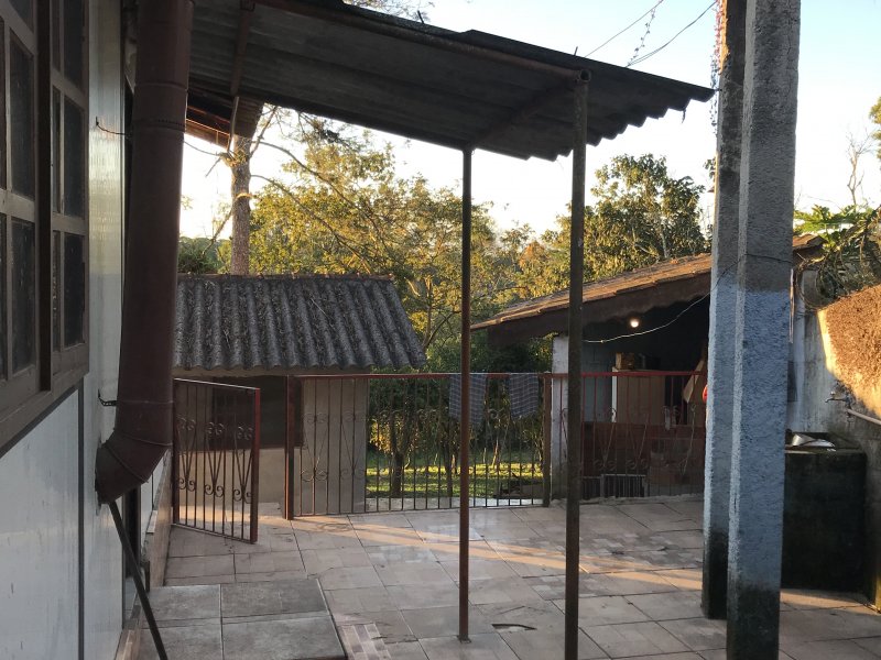 Chácara à venda Parelheiros com 1500m² e 2 quartos por R$ 350.000 - 1883192120-7808f0ab-6bf0-462e-8299-26e18462296b.jpeg