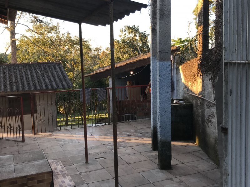 Chácara à venda Parelheiros com 1500m² e 2 quartos por R$ 350.000 - 65834643-999fc14a-0f85-4b4c-83bd-c4a62ef5e9bc.jpeg