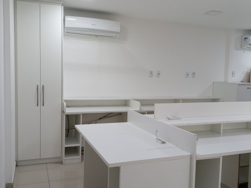 Comercial para alugar Inhaúma com 60m² e 1 quarto por R$ 2.400 - 1502240571-20210609-174032.jpg