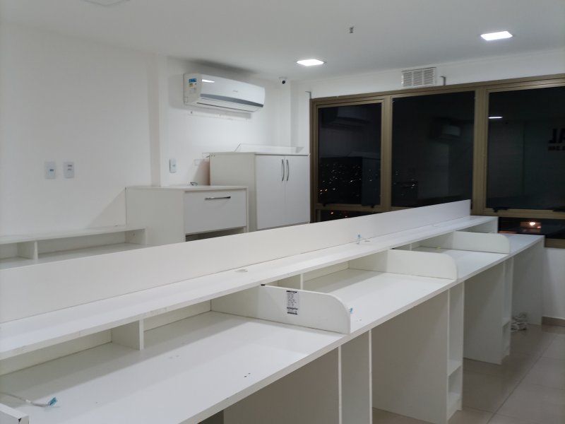 Comercial para alugar Inhaúma com 60m² e 1 quarto por R$ 2.400 - 1622275022-20210609-174026.jpg