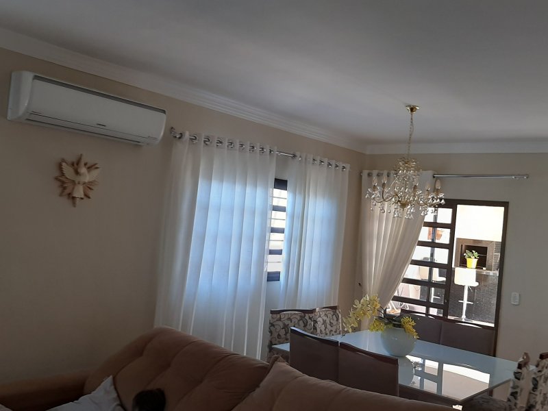 Casa à venda Centro com 200m² e 3 quartos por R$ 700.000 - 1527057323-20210313-114622.jpg
