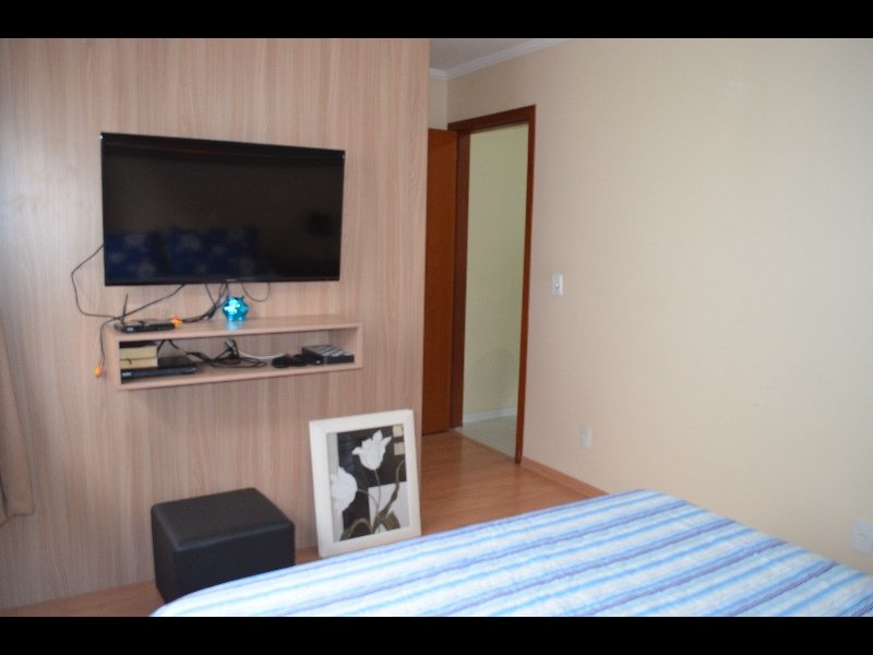 Casa à venda Rubem Berta com 150m² e 3 quartos por R$ 427.000 - 829310477-quarto-casal-1-tb.jpg