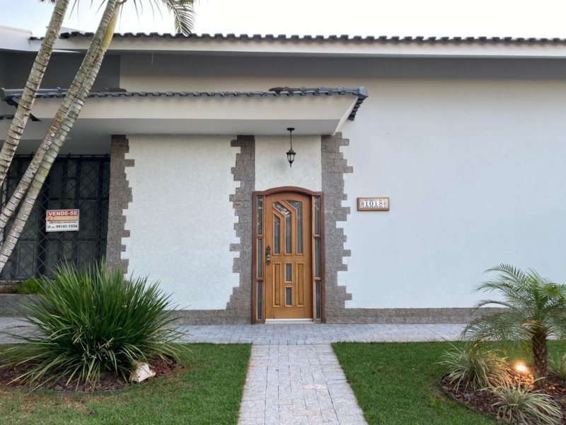 Casa à venda Zona 05 com 659m² e 4 quartos por R$ 2.500.000 - 1217609566-foto-de-maristela-knaut103.jpg