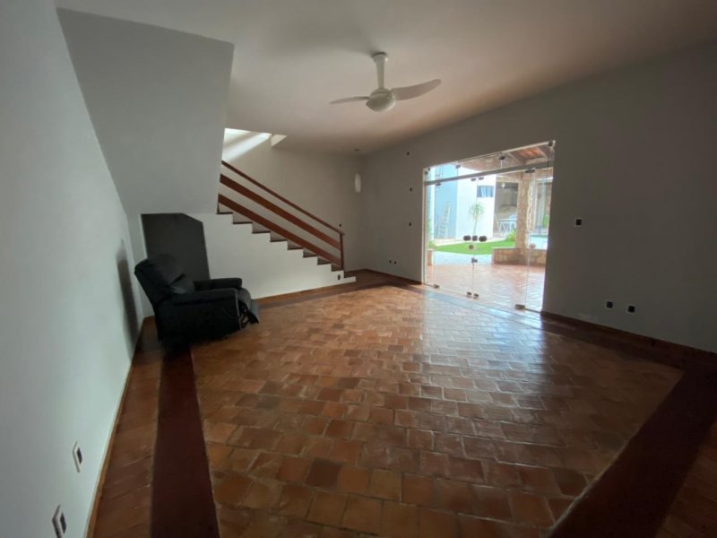 Casa à venda Zona 05 com 659m² e 4 quartos por R$ 2.500.000 - 589465011-foto-de-maristela-knaut72.jpg