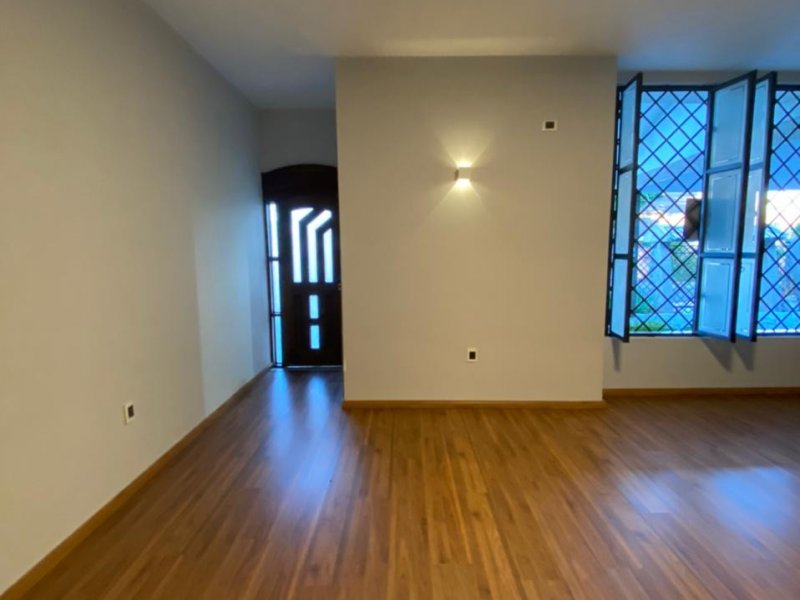Casa à venda Zona 05 com 659m² e 4 quartos por R$ 2.500.000 - 596793115-foto-de-maristela-knaut60.jpg