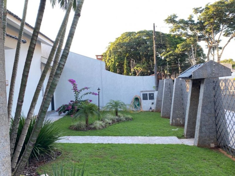 Casa à venda Zona 05 com 659m² e 4 quartos por R$ 2.500.000 - 614065620-foto-de-maristela-knaut3.jpg