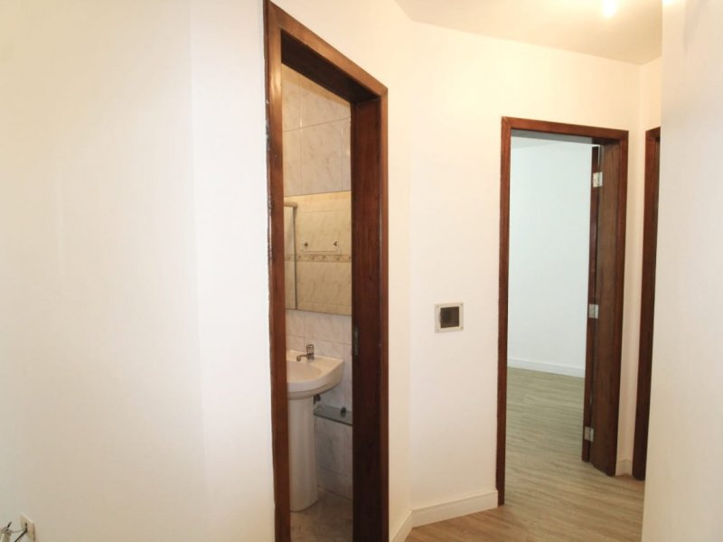 Casa à venda Das Graças com 160m² e 3 quartos por R$ 320.000 - 305004560-corredor.jpeg