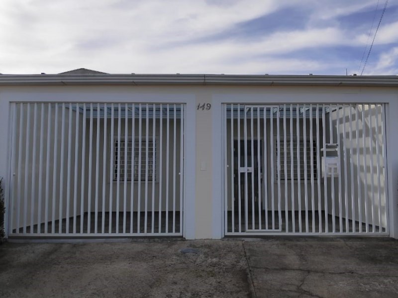 Casa à venda Das Graças com 160m² e 3 quartos por R$ 320.000 - 388864349-frente-portoes-fechados-1.jpeg