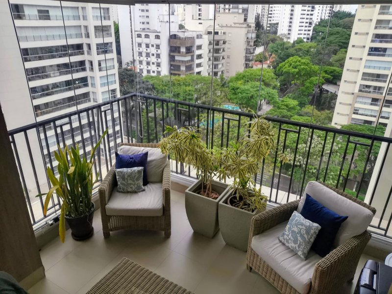 Apartamento à venda Campo Belo com 223m² e 3 quartos por R$ 3.200.000 - 1464482116-varanda-ponta.jpg