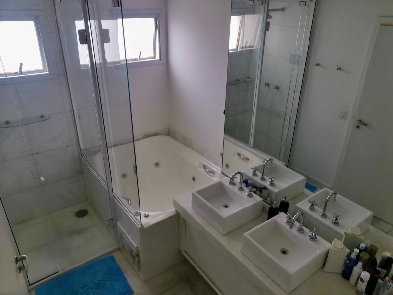 Apartamento à venda Campo Belo com 223m² e 3 quartos por R$ 3.200.000 - 67706267-banheiro-suite-master-1.jpg