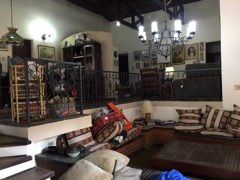 Chácara à venda Vale das Laranjeiras com 728m² e 8 quartos por R$ 2.500.000 - 1118696155-whatsapp-image-2020-10-28-at-17.jpeg