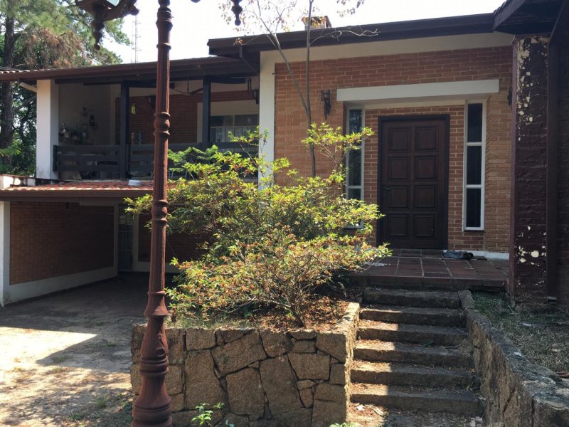 Chácara à venda Vale das Laranjeiras com 728m² e 8 quartos por R$ 2.500.000 - 496479981-whatsapp-image-2020-10-28-at-17.jpeg