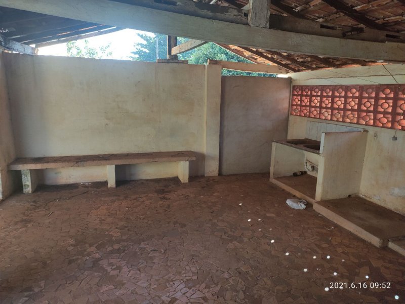 Casa à venda Bairro São José com 200m² e 4 quartos por R$ 200.000 - 1365182939-8446d76c-263c-40a4-883e-e862b8aa31c3.jpg
