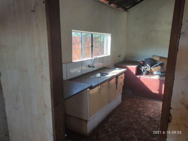 Casa à venda Bairro São José com 200m² e 4 quartos por R$ 200.000 - 1594583952-8bfaf381-770f-4df9-81c8-059e0a1524f3.jpg