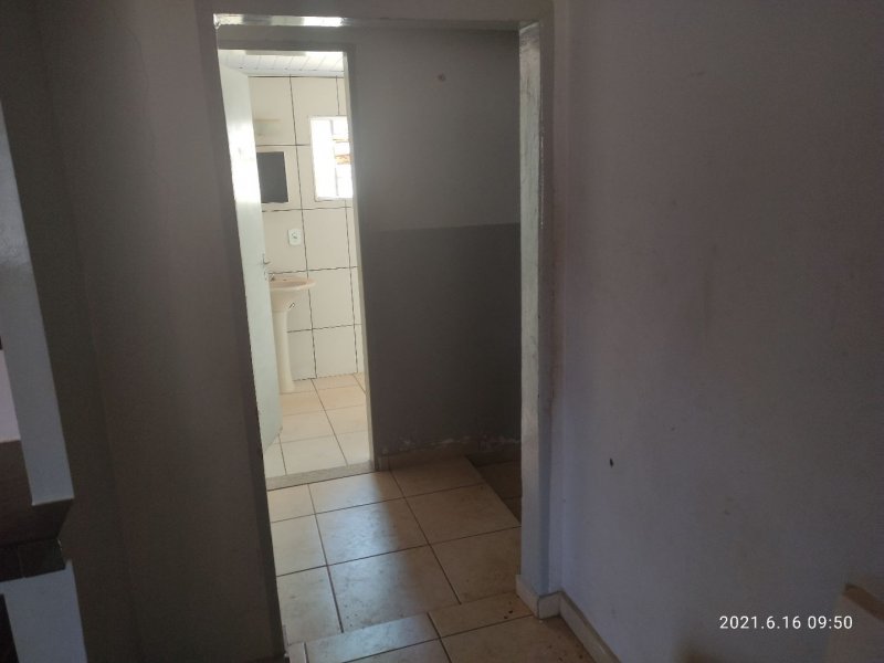 Casa à venda Bairro São José com 200m² e 4 quartos por R$ 200.000 - 1870436748-0ddf958e-c2a0-4073-87c6-cc5e0a45aadf.jpg