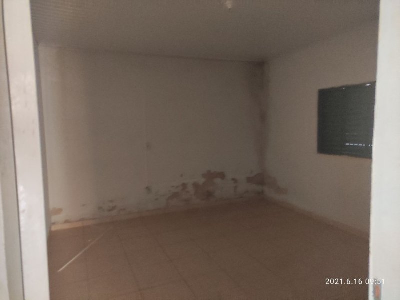 Casa à venda Bairro São José com 200m² e 4 quartos por R$ 200.000 - 1967943855-5f59b235-a9fe-42a3-9702-c47a6a642702.jpg