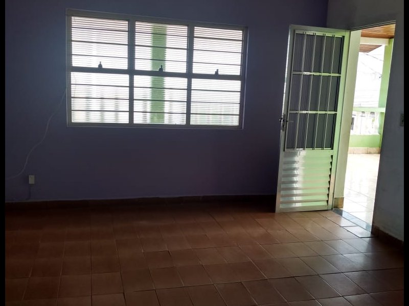 Casa à venda Jardim Mosteiro com 240m² e 3 quartos por R$ 470.000 - 1701480485-2544b0f8-5e37-4008-a077-343123129f80.jpeg