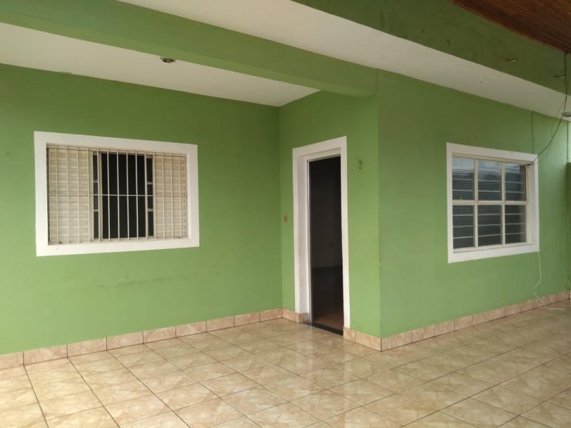 Casa à venda Jardim Mosteiro com 240m² e 3 quartos por R$ 470.000 - 556516710-7b81e4ab-3c21-423c-b258-1649b9480741.jpeg