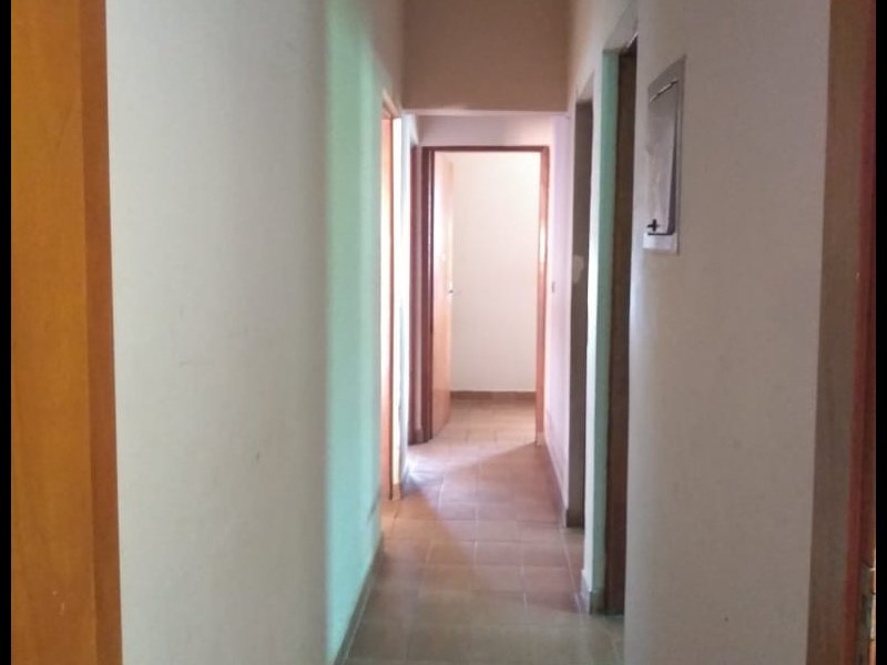 Casa à venda Jardim Mosteiro com 240m² e 3 quartos por R$ 470.000 - 751277740-968336e3-fff7-40ca-a2e0-4c658988b43d.jpeg