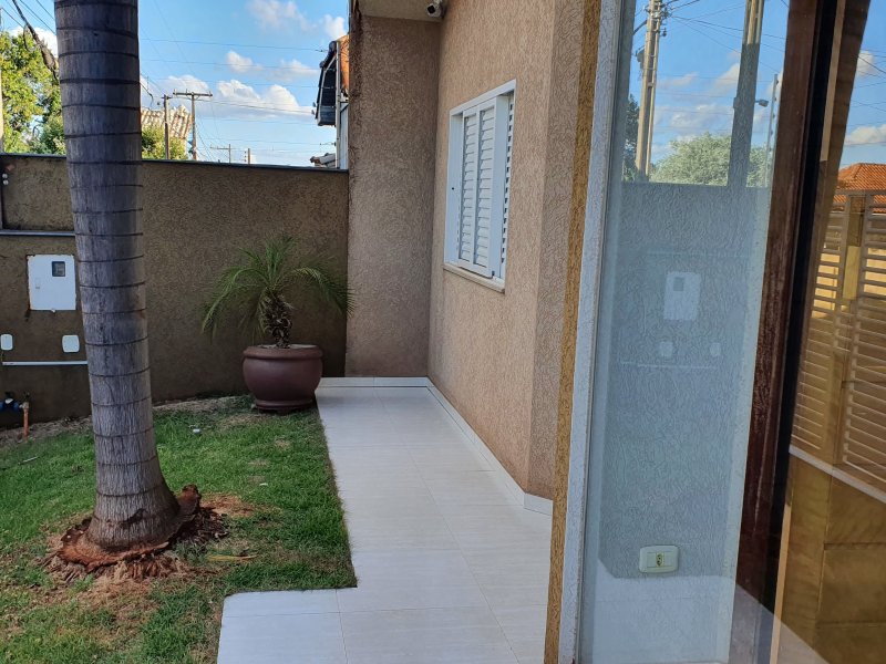 imóvel com 267m² - Centro - Sertanopolis