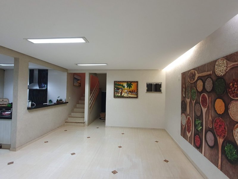 imóvel com 267m² - Centro - Sertanopolis