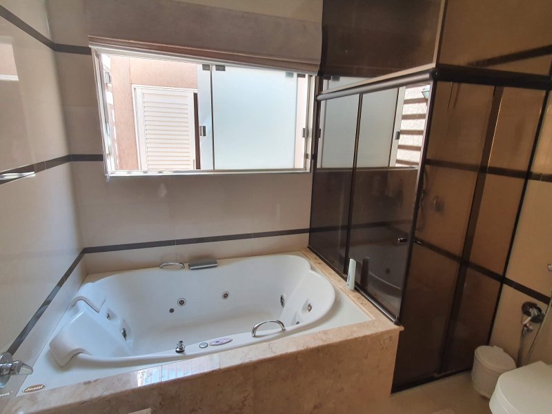 imóvel com 267m² - Centro - Sertanopolis