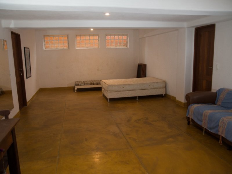 Casa à venda Jardim Col. com 400m² e 3 quartos por R$ 1.800.000 - 2143831019-1864592f-1958-48a7-a401-da911e326a8f.jpeg