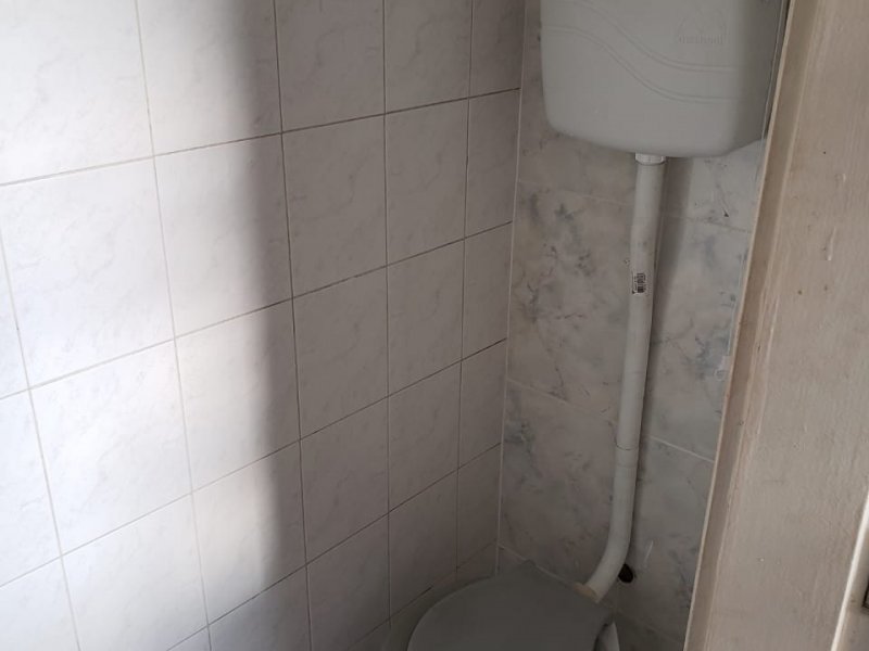 Apartamento à venda Madureira com 80m² e 2 quartos por R$ 225.000 - 984962472-banheiro-da-dependencia1.jpeg