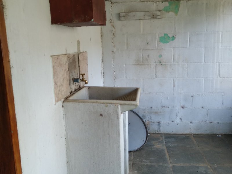 Casa à venda Vila Favorino com 250m² e 2 quartos por R$ 140.000 - 619269187-img-20200709-154023.jpg