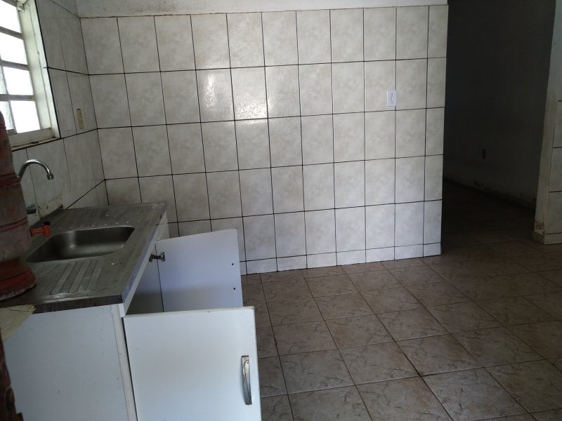 Casa à venda Vila Favorino com 250m² e 2 quartos por R$ 140.000 - 668439661-img-20200709-154002.jpg