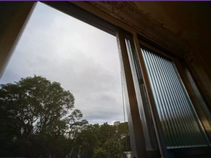 Apartamento à venda Jardim Itu-Sabará com 54m² e 1 quarto por R$ 140.000 - 1750482765-vista-janela2.JPG