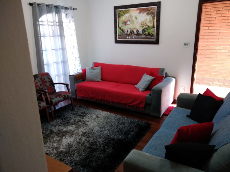 Casa à venda Vila Georgina com 200m² e 3 quartos por R$ 570.000 - 2e84e36e-7631-42a8-aa2e-6d383fd6de4e.jpg