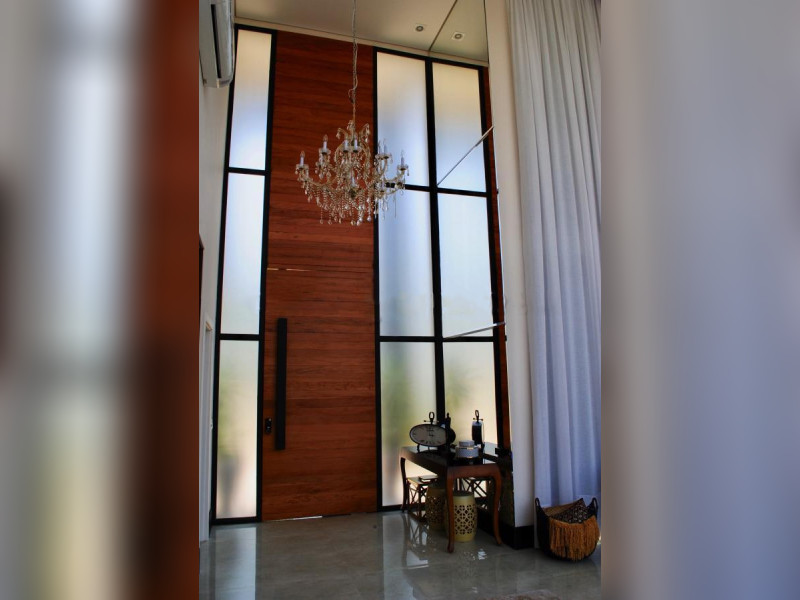 Casa de condomínio à venda Centro com 3080m² e 7 quartos por R$ 13.500.000 - v2.jpg