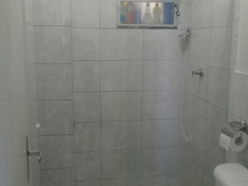 Apartamento à venda Cosmos com 46m² e 2 quartos por R$ 135.000 - 290098262-banheiro-01.jpeg
