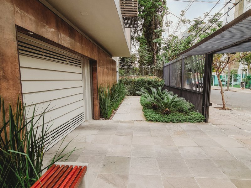 Apartamento à venda Petrópolis com 98m² e 2 quartos por R$ 530.000 - 643726465-apto-frente-5.jpg