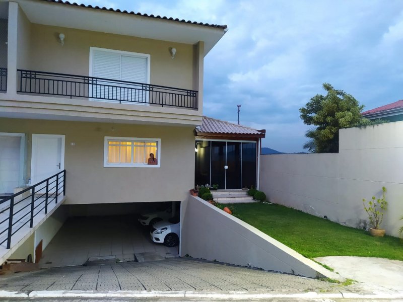 imóvel com 280m² - Jardim Deghi - Santana de Parnaiba