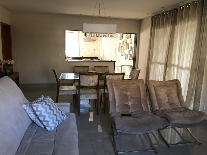 imóvel com 280m² - Jardim Deghi - Santana de Parnaiba
