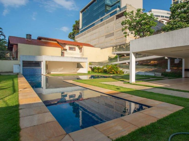 Apartamento à venda Santa Lúcia com 200m² e 4 quartos por R$ 1.725.000 - 1554072318-apartamento-4-quartos-2-suites-pscina.jpg