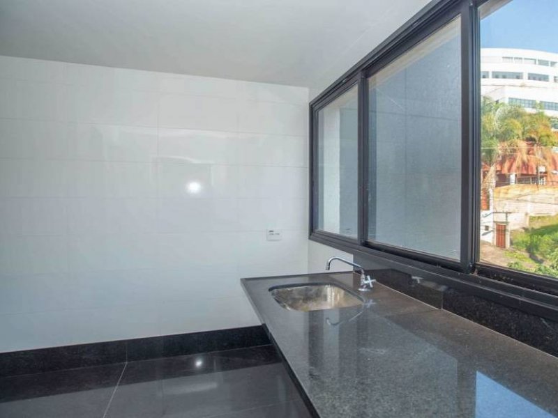 Apartamento à venda Santa Lúcia com 200m² e 4 quartos por R$ 1.725.000 - 517498924-apartamento-4-quartos-2-suites-area-de-lavanderia.jpg