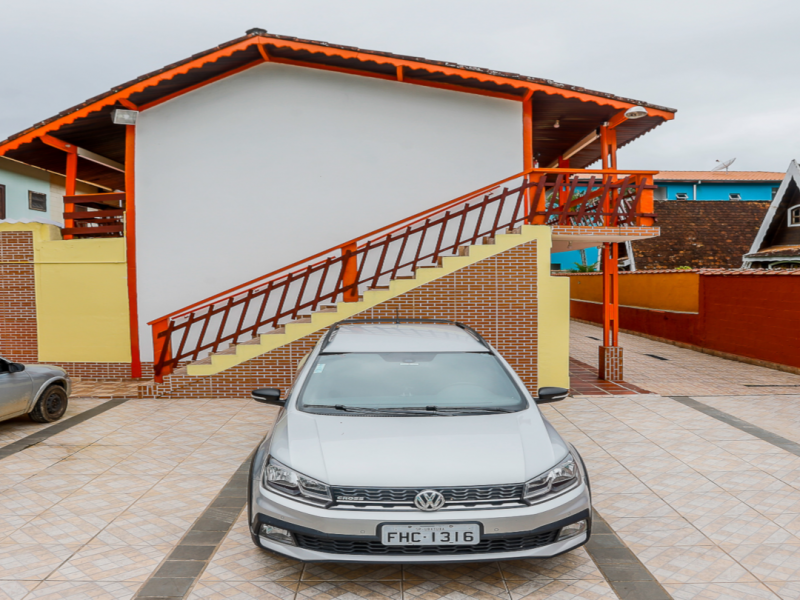 Comercial à venda Maranduba com 845m² e 1 quarto por R$ 2.590.000 - 1698307217-estacionamento-princ.png