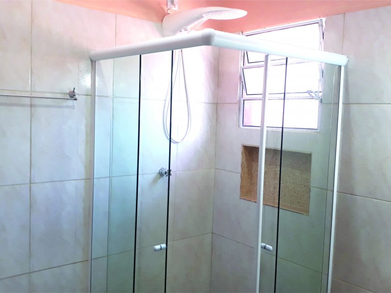 Comercial à venda Maranduba com 845m² e 1 quarto por R$ 2.590.000 - 339528643-suites-queen-baneiro-5-ou-6-pessoas-2.jpg