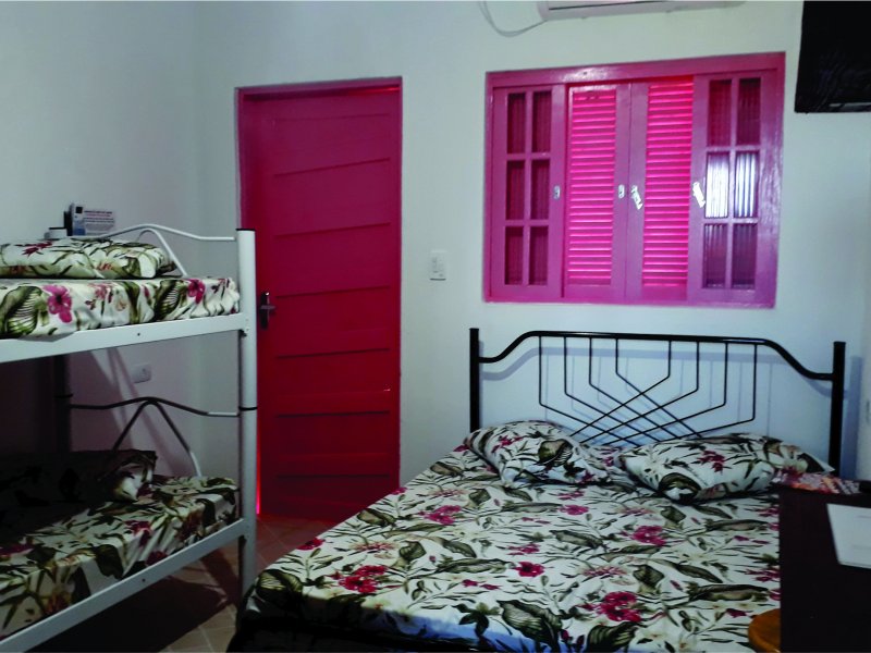 Comercial à venda Maranduba com 845m² e 1 quarto por R$ 2.590.000 - 946842457-suites-queen-baneiro-5-ou-6-pessoas-5.jpg