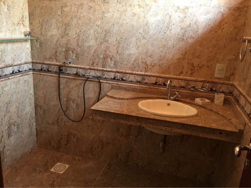 Casa à venda St. Jao com 240m² e 5 quartos por R$ 850.000 - 1585339032-d8f2ab37-eaf3-44ec-b7bb-71bb87d505b1.jpeg