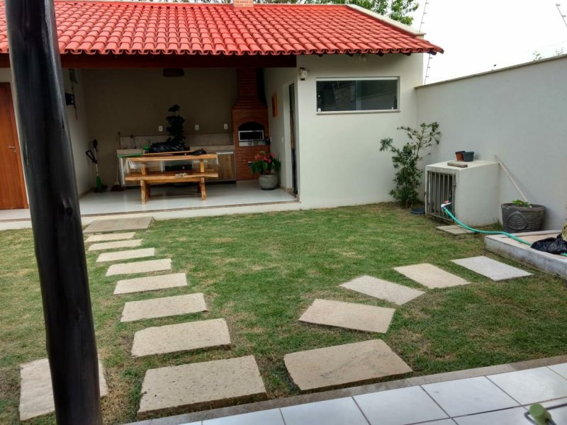 imóvel com 300m² - Guriri - São Mateus