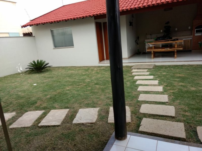 imóvel com 300m² - Guriri - São Mateus