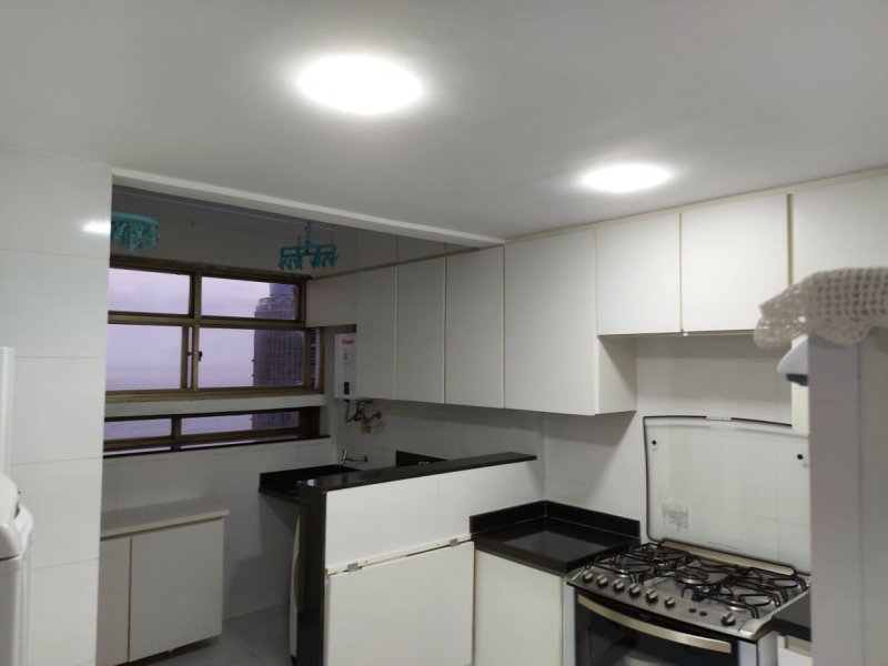 Apartamento à venda Barra da Tijuca com 133m² e 3 quartos por R$ 1.900.000 - 1068525160-cozinha.jpeg