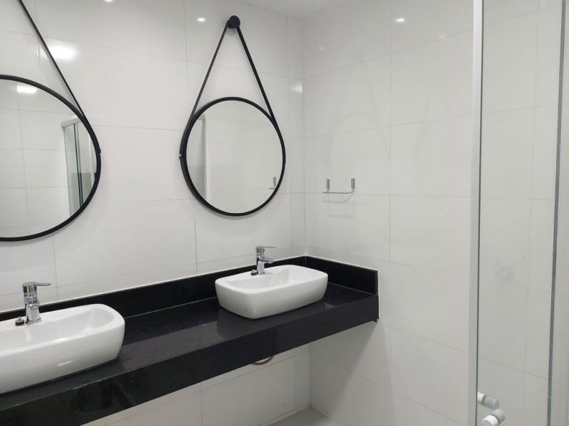 Apartamento à venda Barra da Tijuca com 133m² e 3 quartos por R$ 1.900.000 - 1324388207-banheiro2.jpeg
