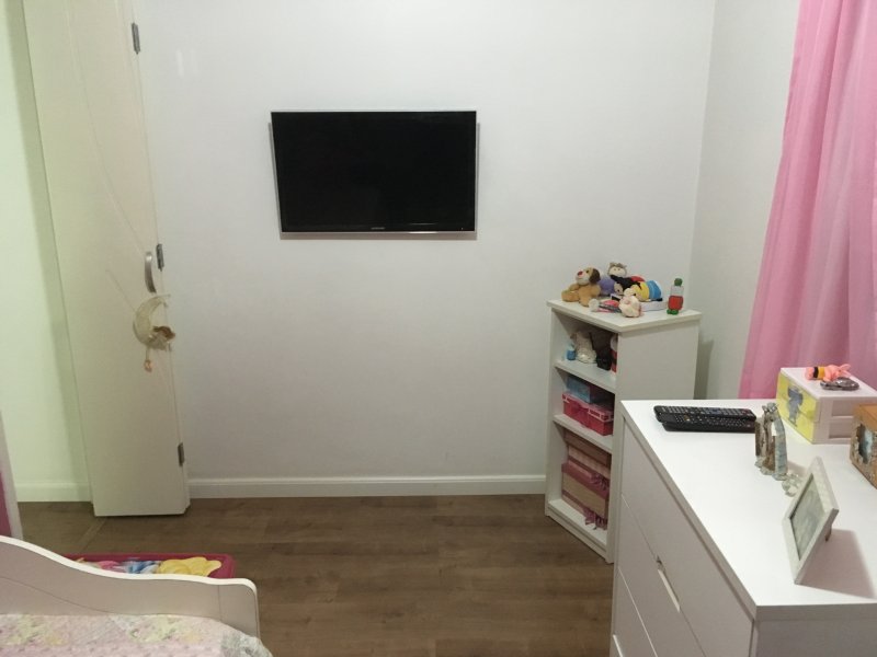 Casa de condomínio à venda Jardim Gilda Maria com 97m² e 3 quartos por R$ 370.000 - 1343460878-quartomeninafoto02.JPG