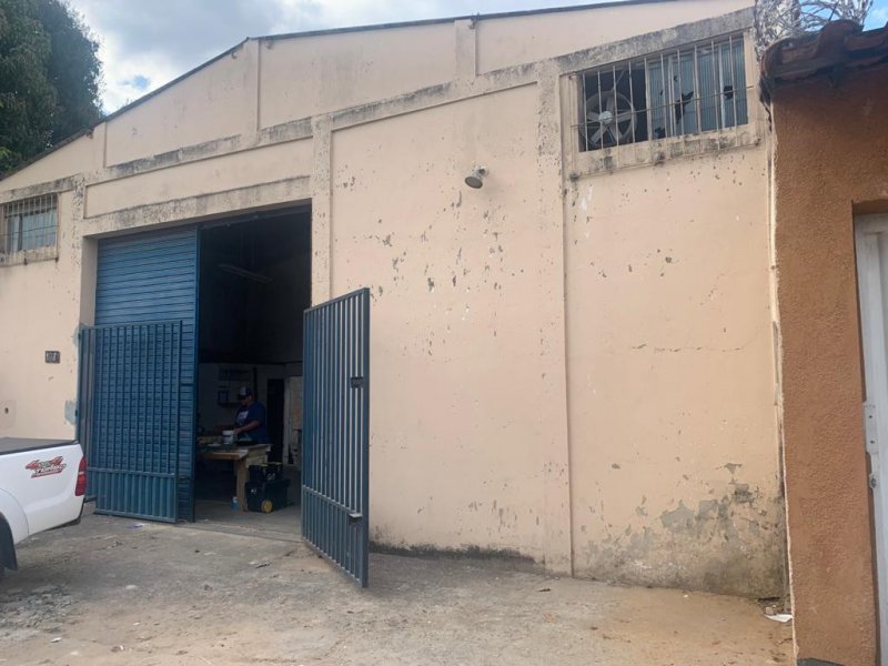 Comercial à venda Tijuca com 360m² e 1 quarto por R$ 350.000 - 390355293-c44c2999-5f28-44c5-9f48-259dcadb8869.jpg